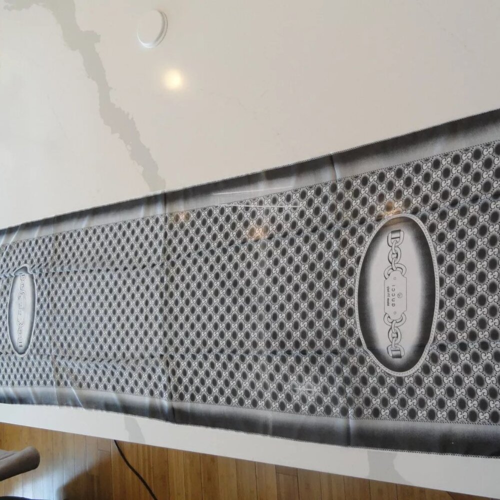 NEW AUTHENTIC RARE 2024 GUCCI 100% SILK SCARF SCARVE BLACK WHITE 60"X20" - Picture 13 of 16